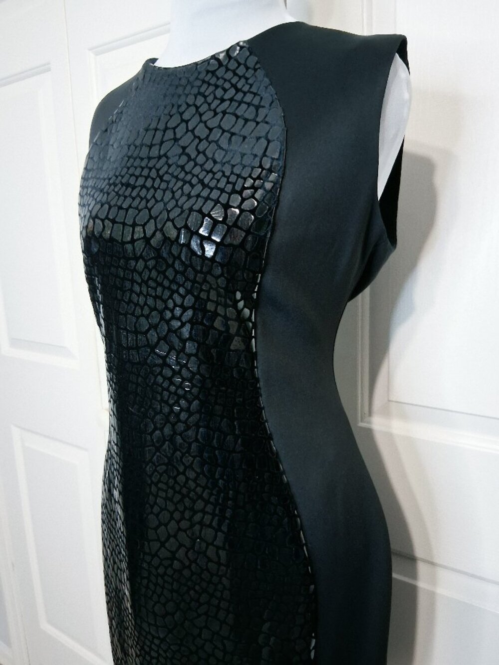 R&M Richards Black Faux Crocodile Panel Sheath Dress Sz 12